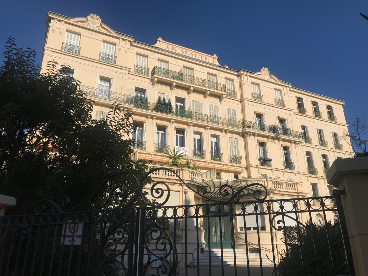 Appartement Terrasse Dans Palace Belle Epoque Menton Exterior foto